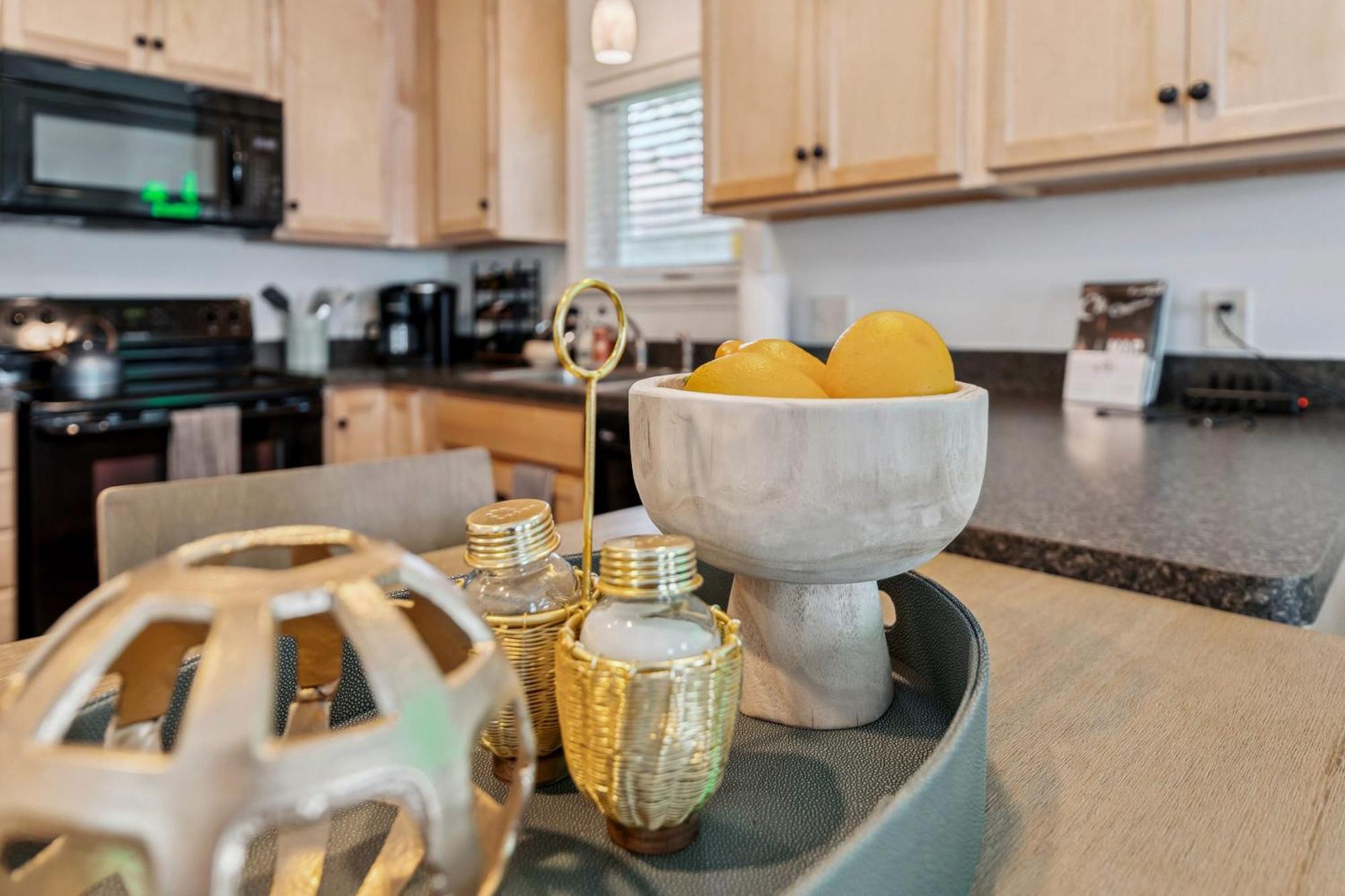 הוילה קליבלנד Newly Renovated Tremont Treasure I Cozy + Modern מראה חיצוני תמונה