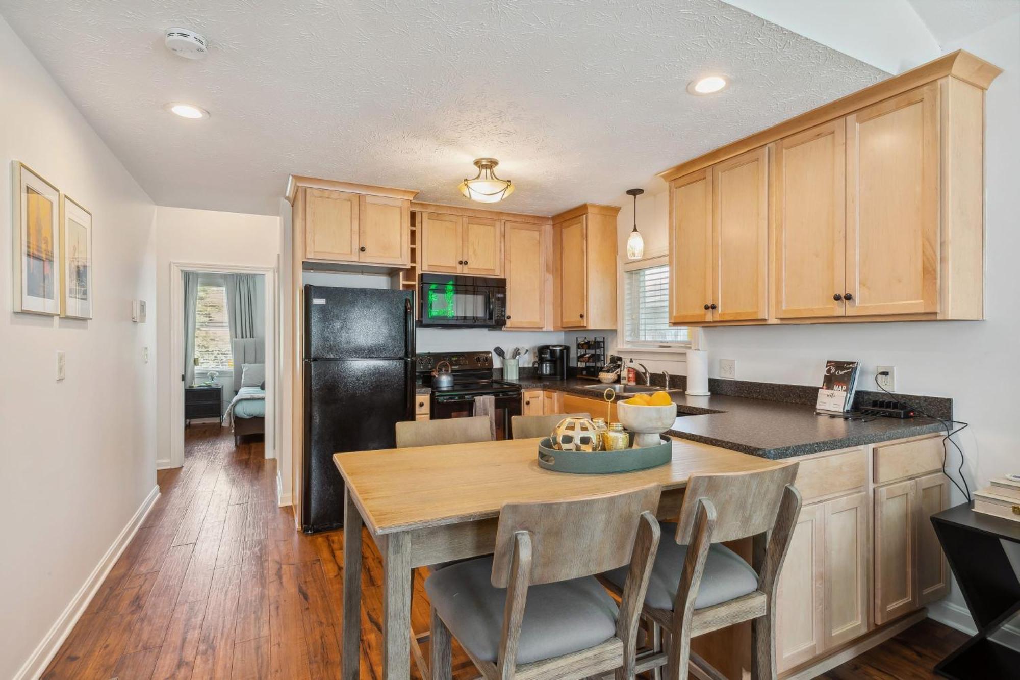 הוילה קליבלנד Newly Renovated Tremont Treasure I Cozy + Modern מראה חיצוני תמונה